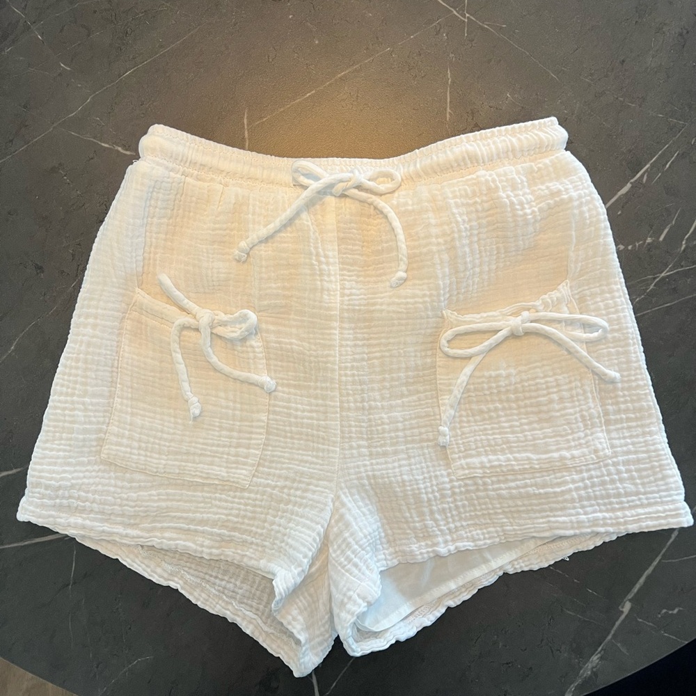 Sky to Moon gauze cotton shorts size M (fits like a small)